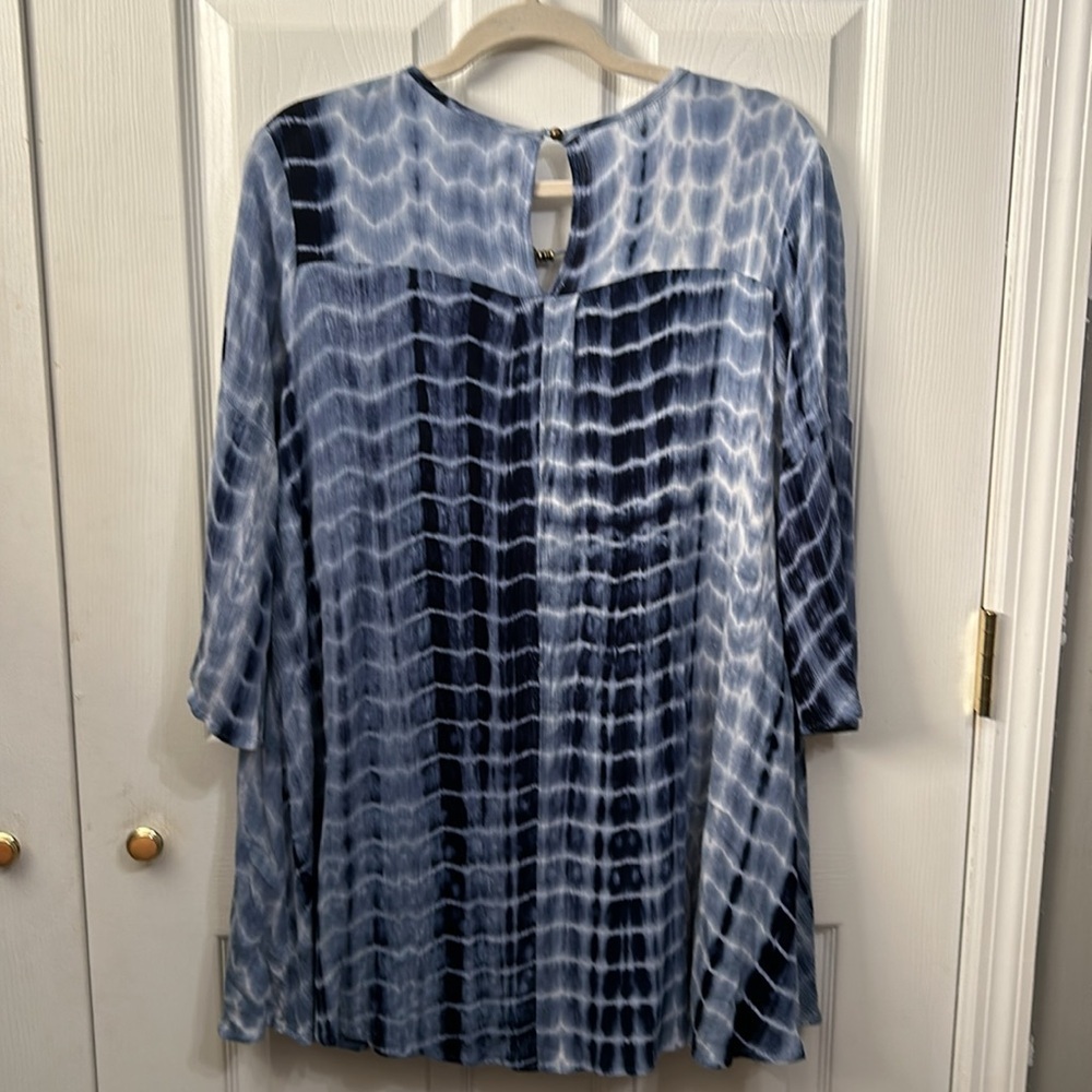 Umgee top. Oversized. 3/4 length sleeves. Blue. Size M. - Picture 6 of 9